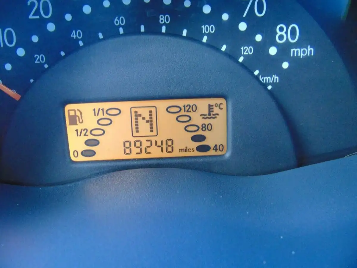 2001-smart-car-smart-06-pulse-hatchback-3d-600cc-big-10