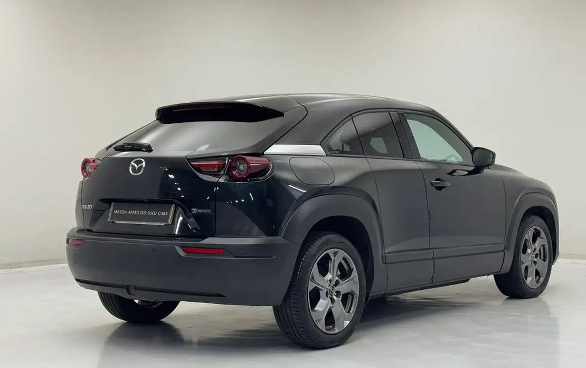 2022-mazda-mx-30-e-sport-lux-big-2
