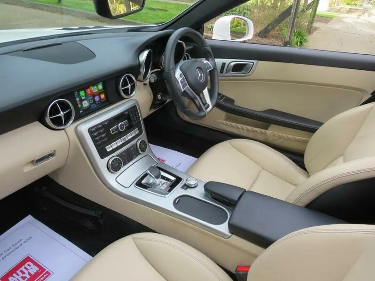 2015-mercedes-benz-slk-21td-slk250d-amg-sport-big-5