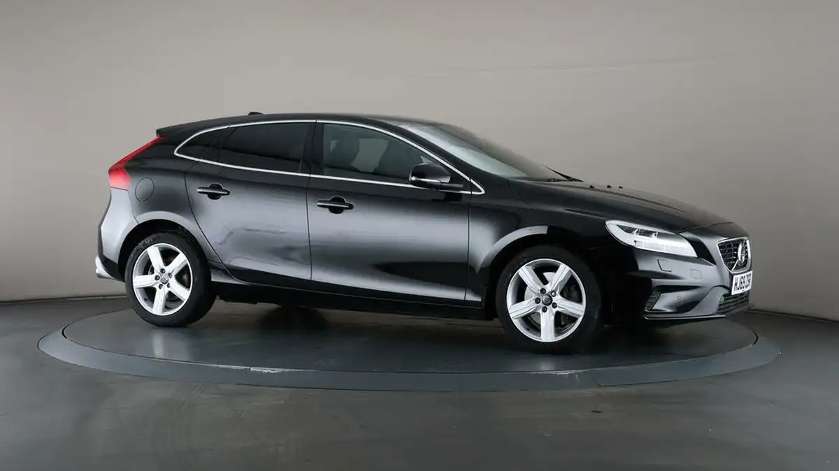 2019-volvo-v40-20td-d2-r-design-geartronic-big-54