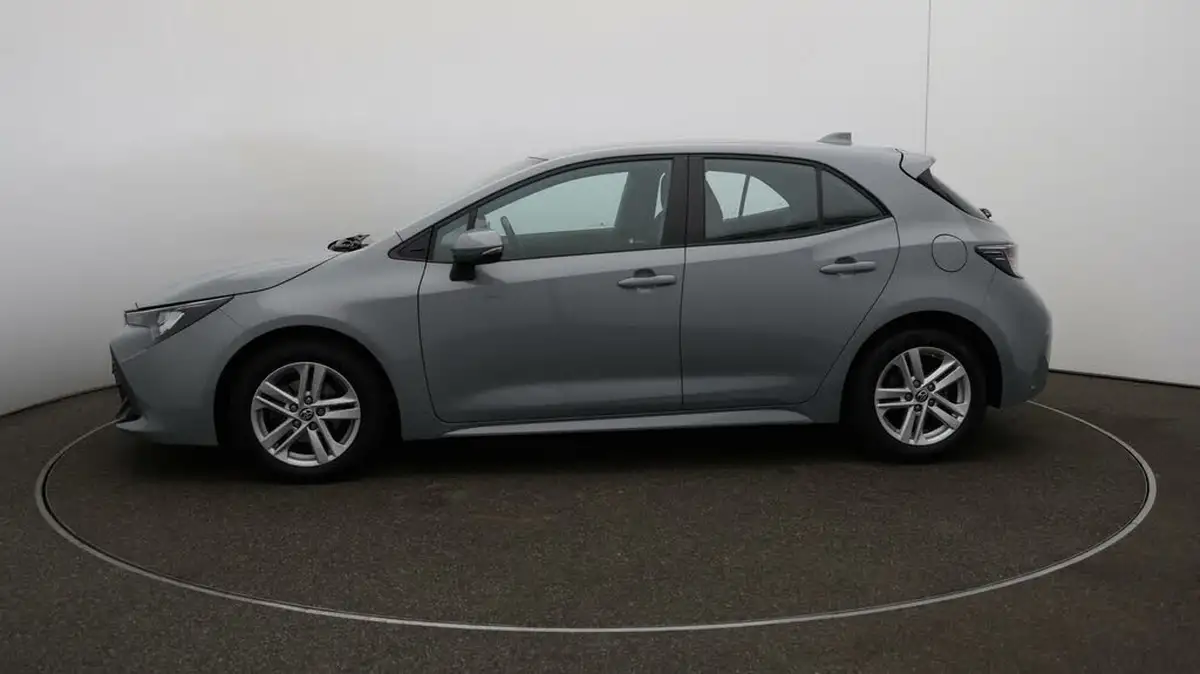 2022-toyota-corolla-18-vvt-i-icon-120bhp-trk-hatchback-5d-big-65
