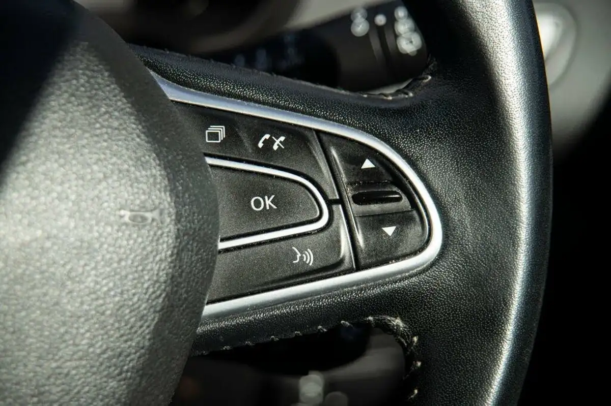 2016-renault-kadjar-16dci-dynamique-s-nav-4x4-big-12