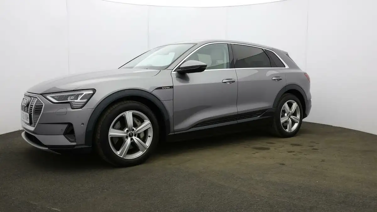 2021-audi-e-tron-50e-technik-station-wagon-big-29