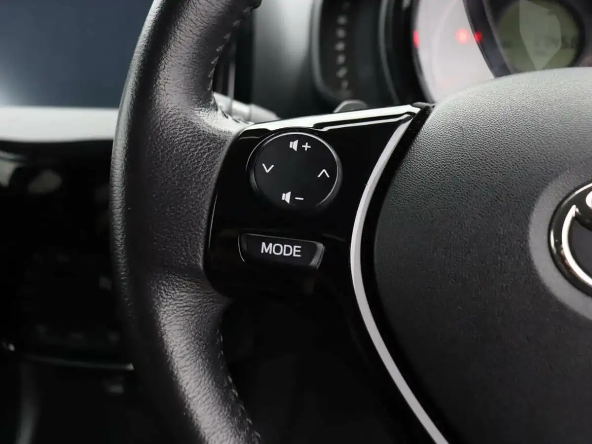 2019-toyota-aygo-10-vvt-i-x-cite-x-shift-big-22