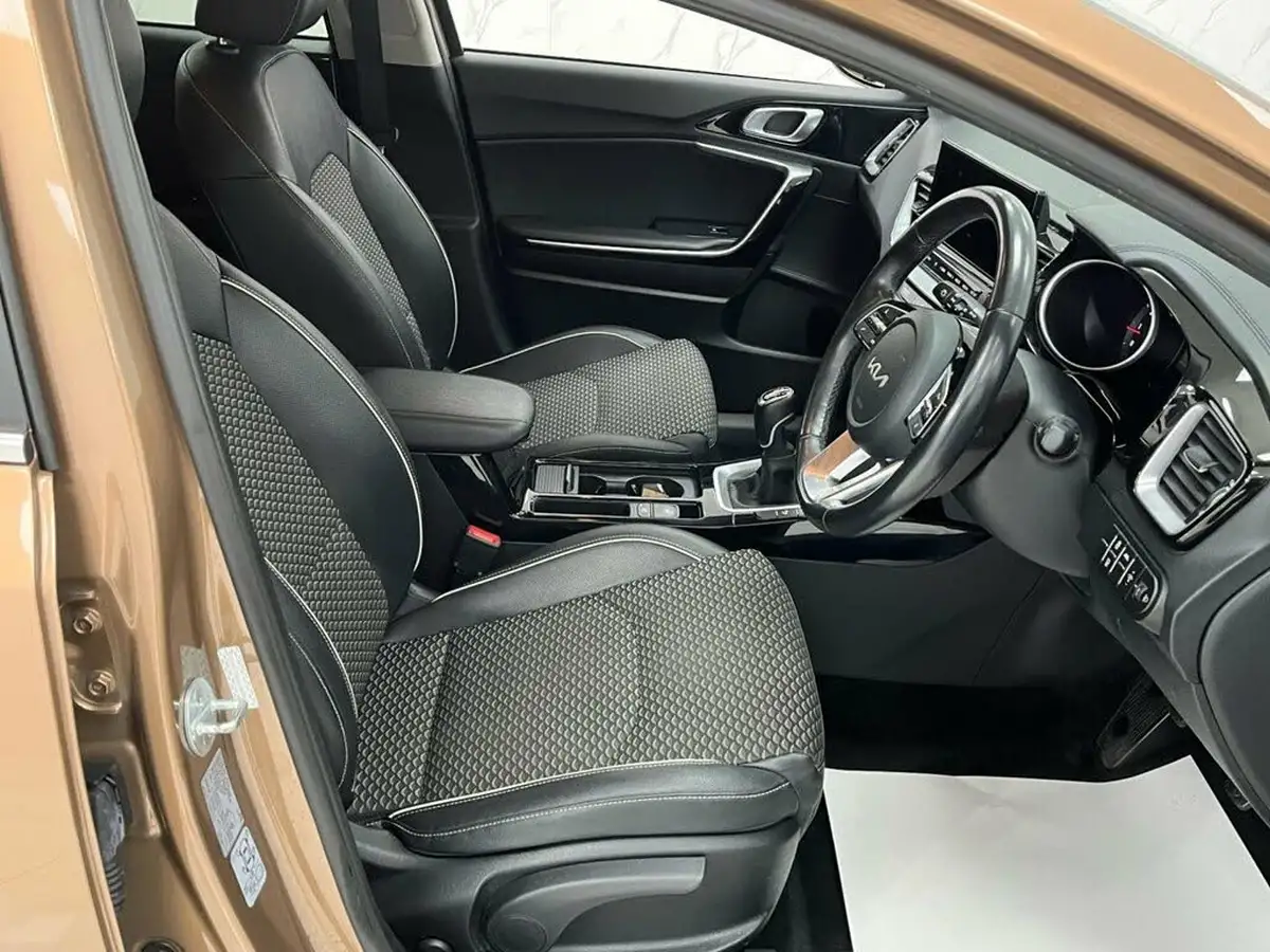2021-kia-xceed-15-t-gdi-3-big-30