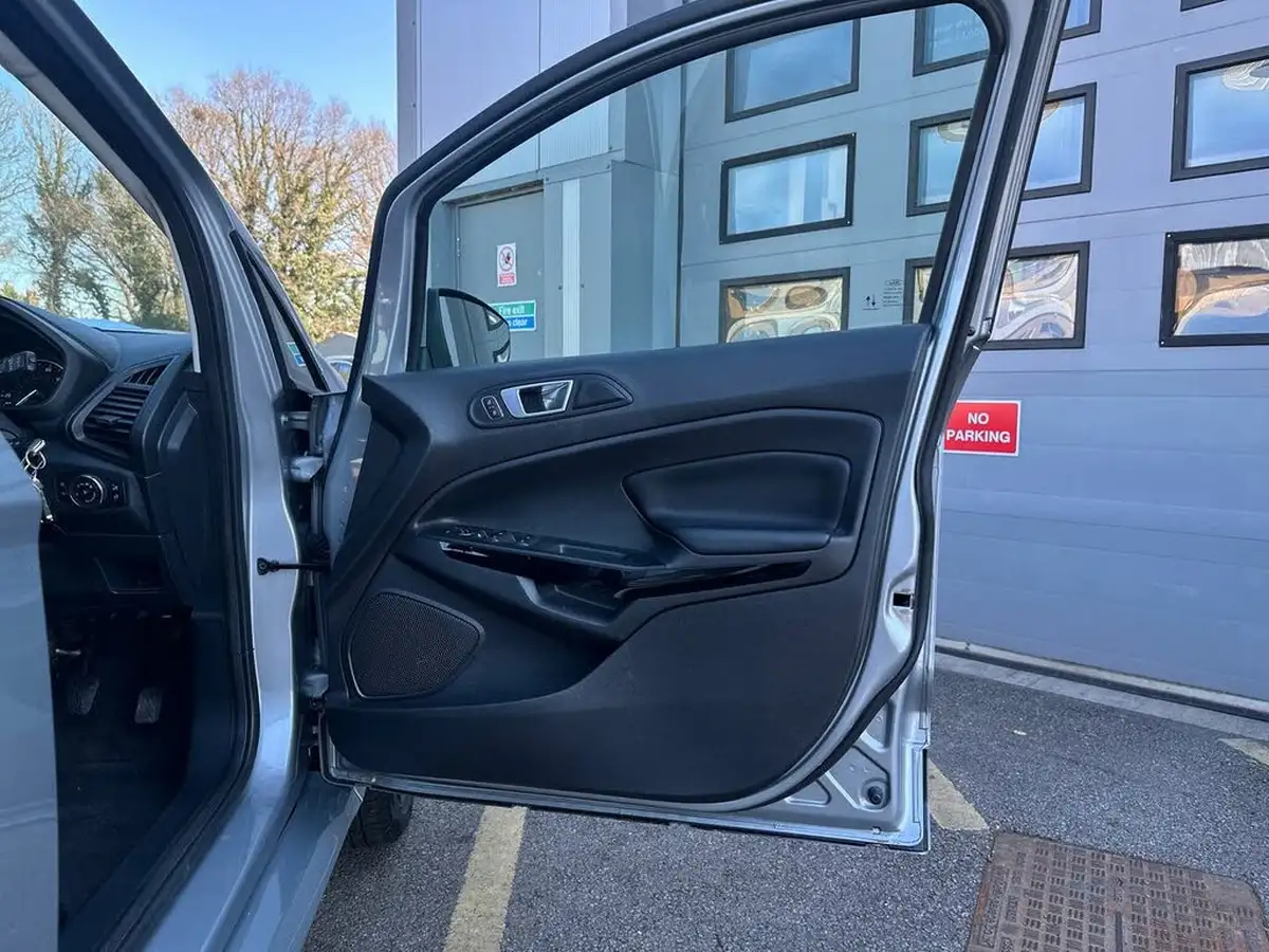 2022-ford-ecosport-10t-st-line-125ps-big-34