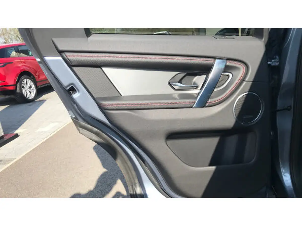 2022-land-rover-discovery-sport-20-d200-r-dynamic-se-big-31