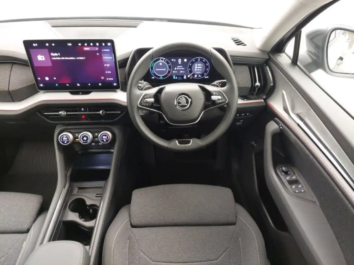 2024-skoda-kodiaq-15-tsi-se-204ps-iv-5-dsg-big-6
