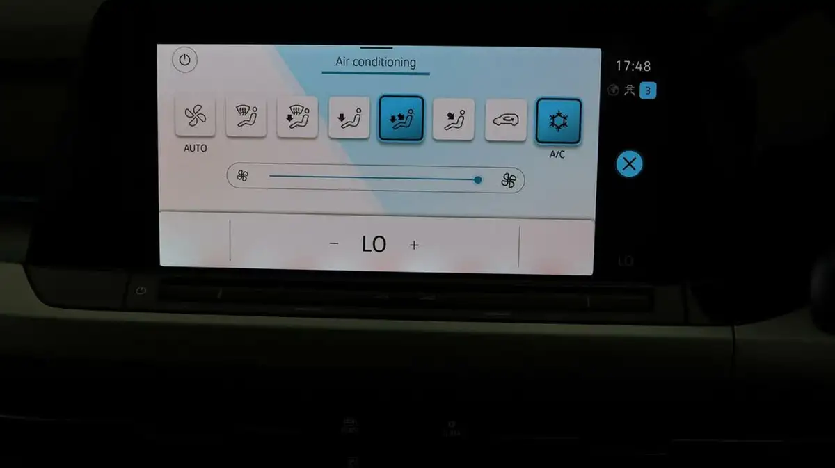 2020-volkswagen-golf-15-etsi-life-150ps-hatchback-big-11