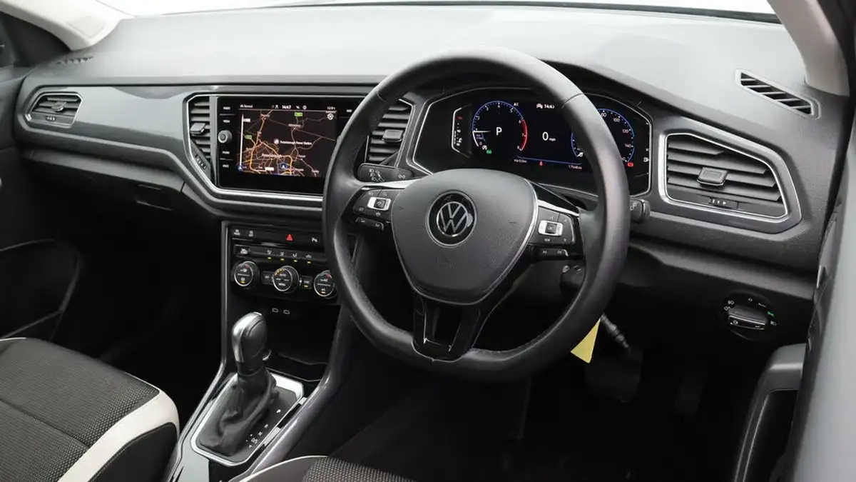 2021-volkswagen-t-roc-15-tsi-sel-dsg-big-9