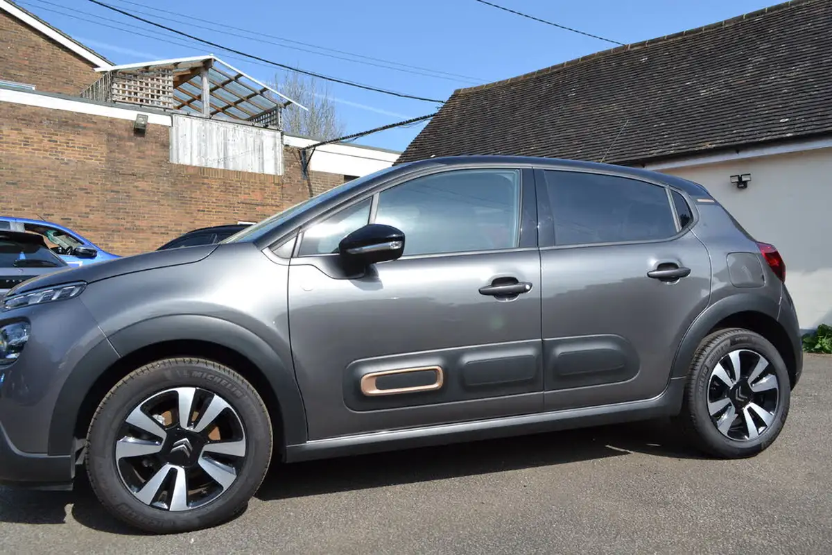 2023-citroen-c3-12-puretech-c-series-edition-83ps-ss-big-3