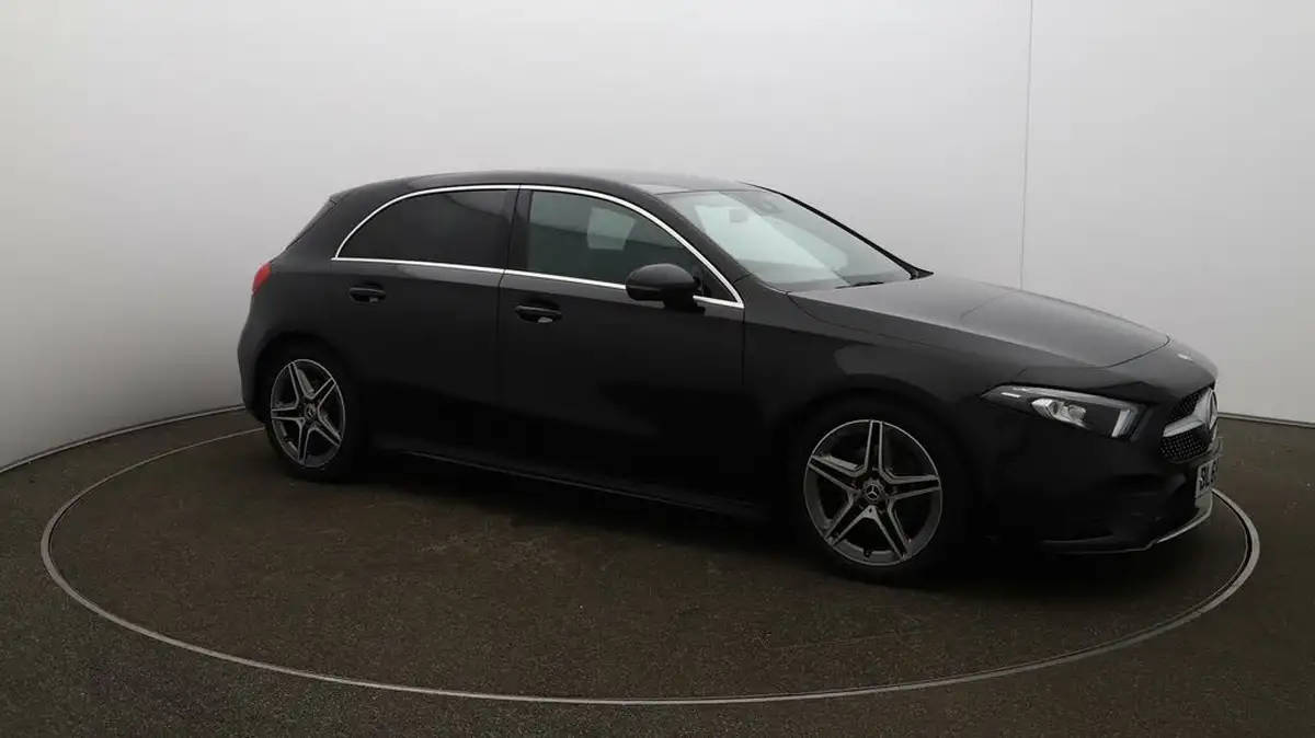 2020-mercedes-benz-a-class-13-a200-amg-line-executive-hatchback-5d-big-37