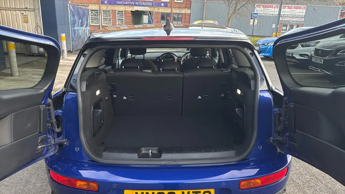 2020-mini-clubman-15-cooper-classic-big-18