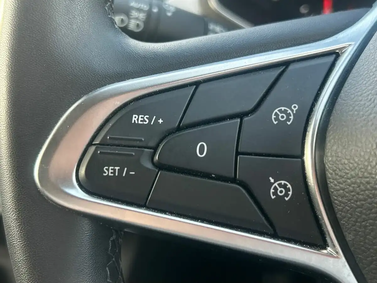 2021-renault-captur-13-tce-iconic-130bhp-big-20