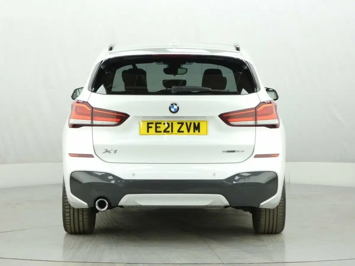 2021-bmw-x1-15-sdrive18i-m-sport-dct-big-8