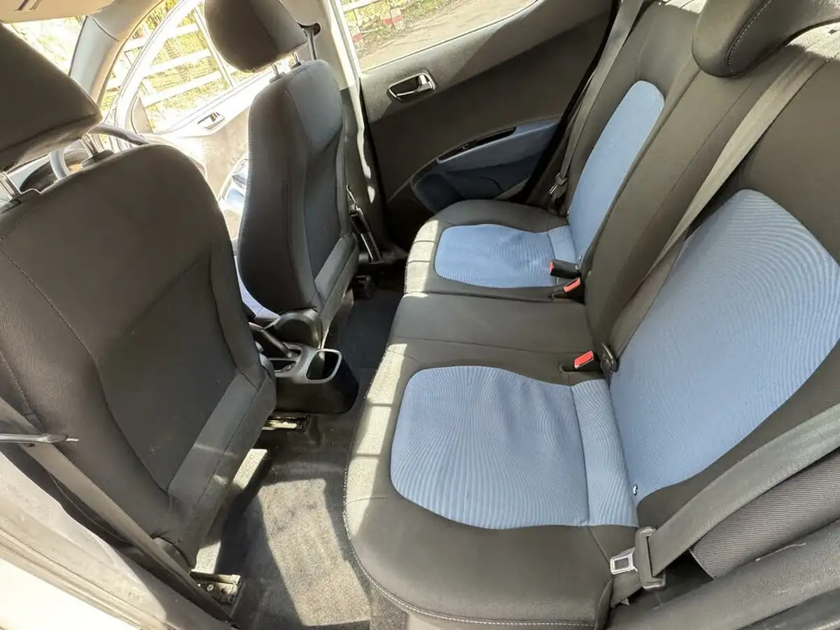 2015-hyundai-i10-10-se-big-21