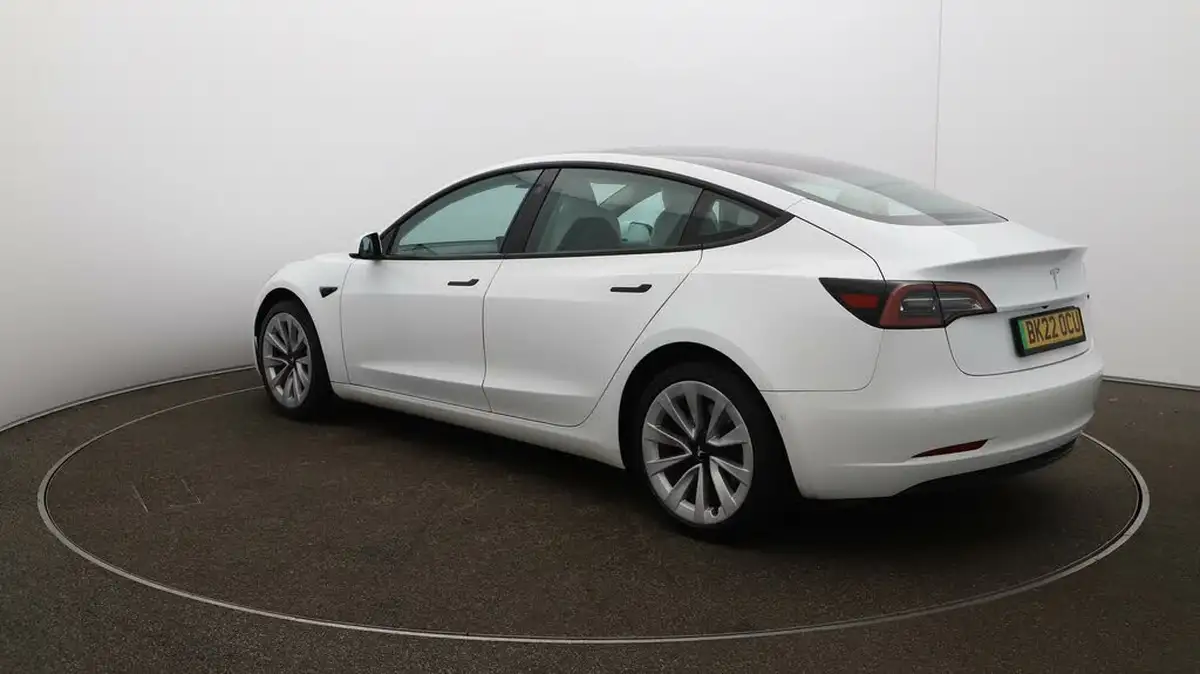2021-tesla-model-3-e-standard-plus-big-60