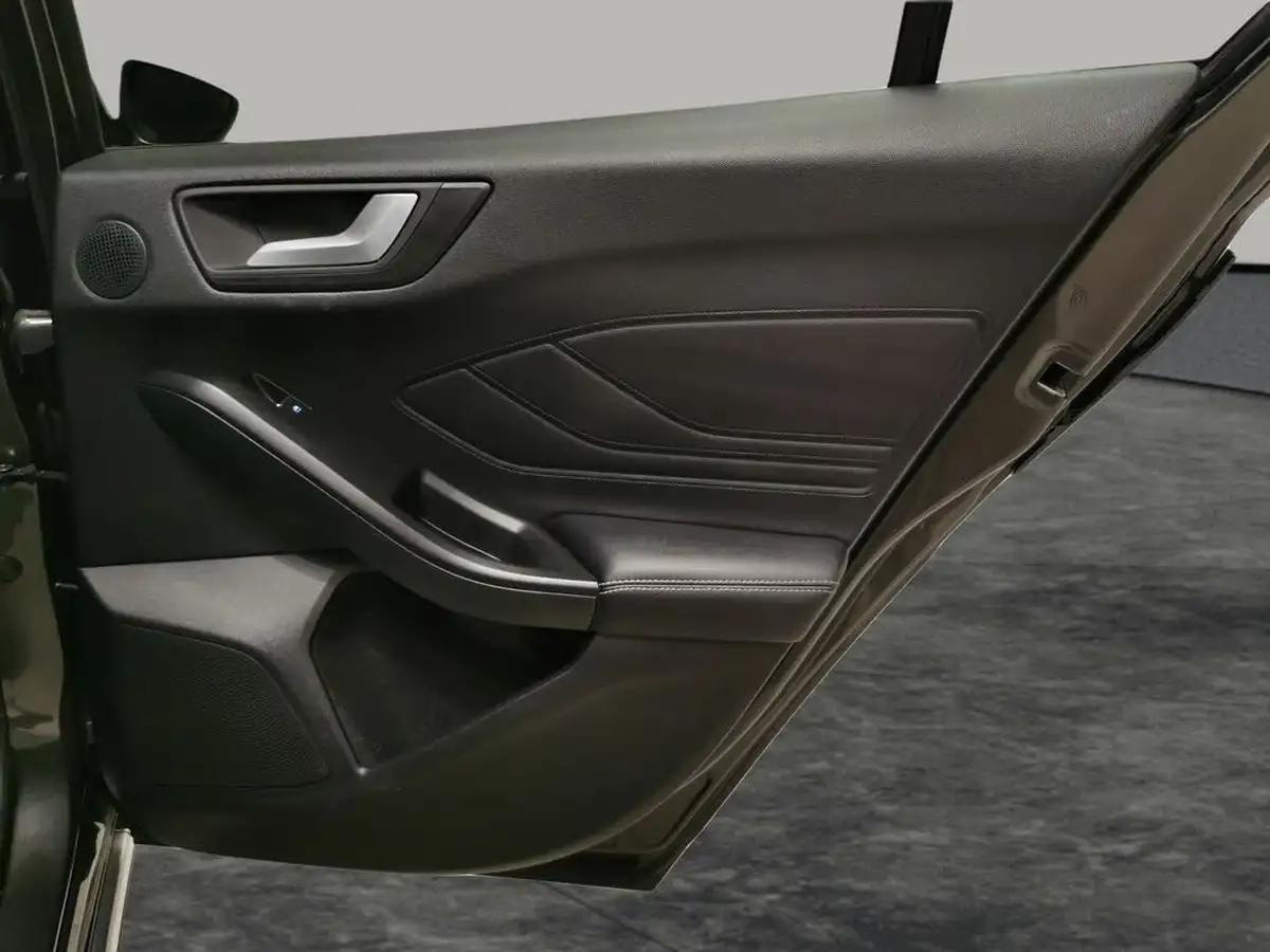 2019-ford-focus-10t-vignale-ss-hatchback-big-36