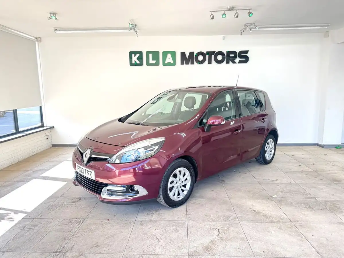 2013-renault-scenic-15td-dynamique-tom-tom-ss-mpv-big-0