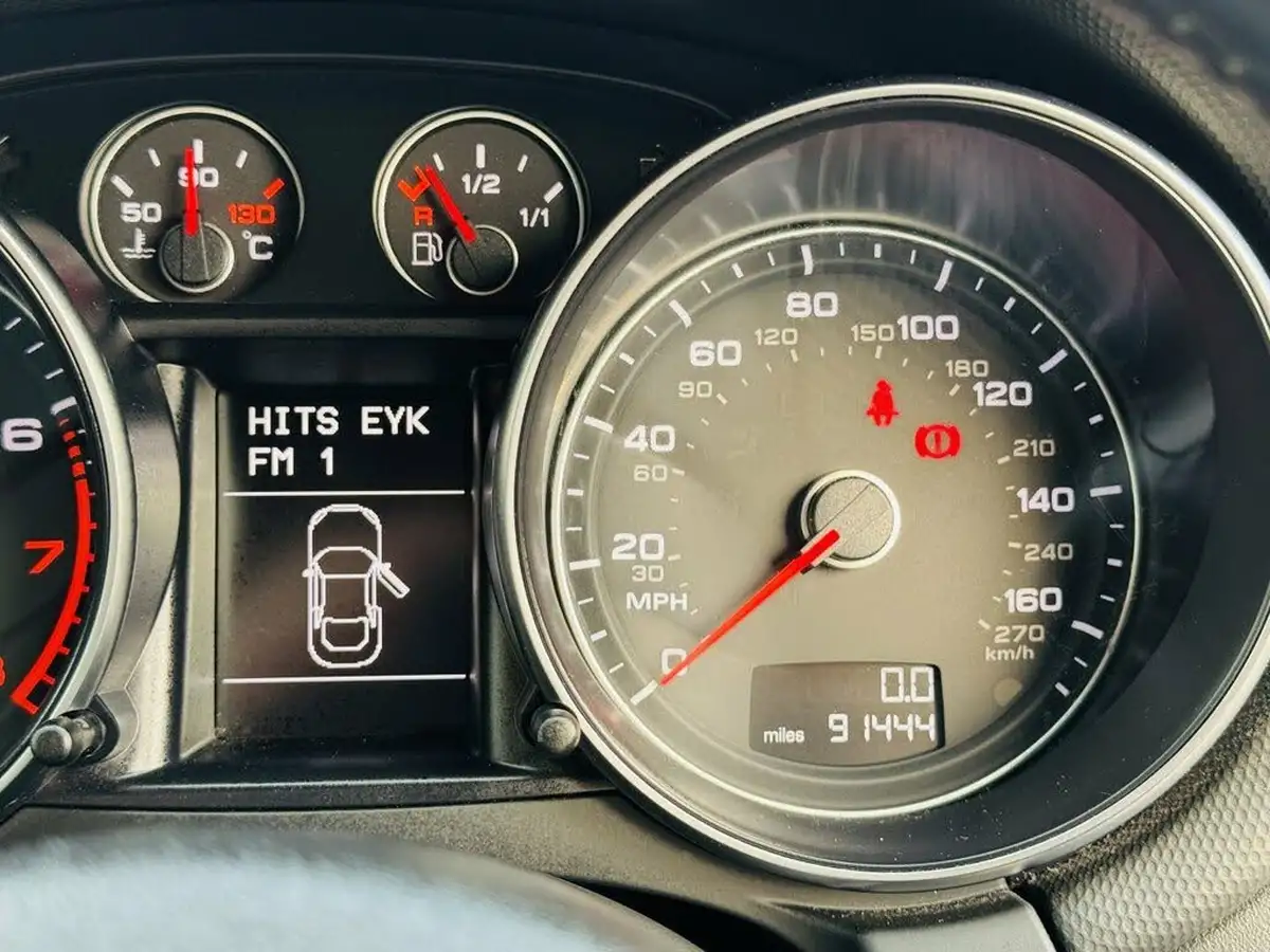 2013-audi-tt-coupe-18-tfsi-s-line-big-17