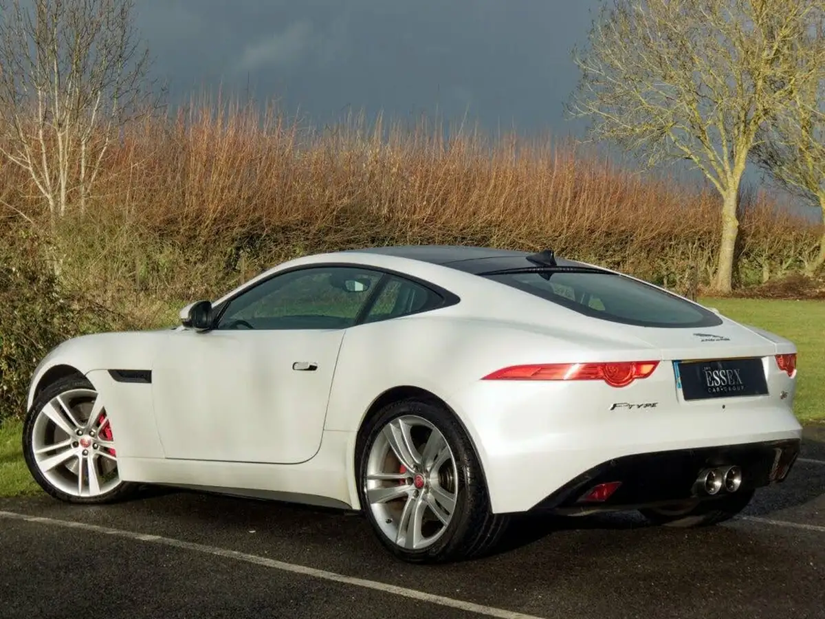 2016-jaguar-f-type-30-v6-sc-s-coupe-auto-big-10