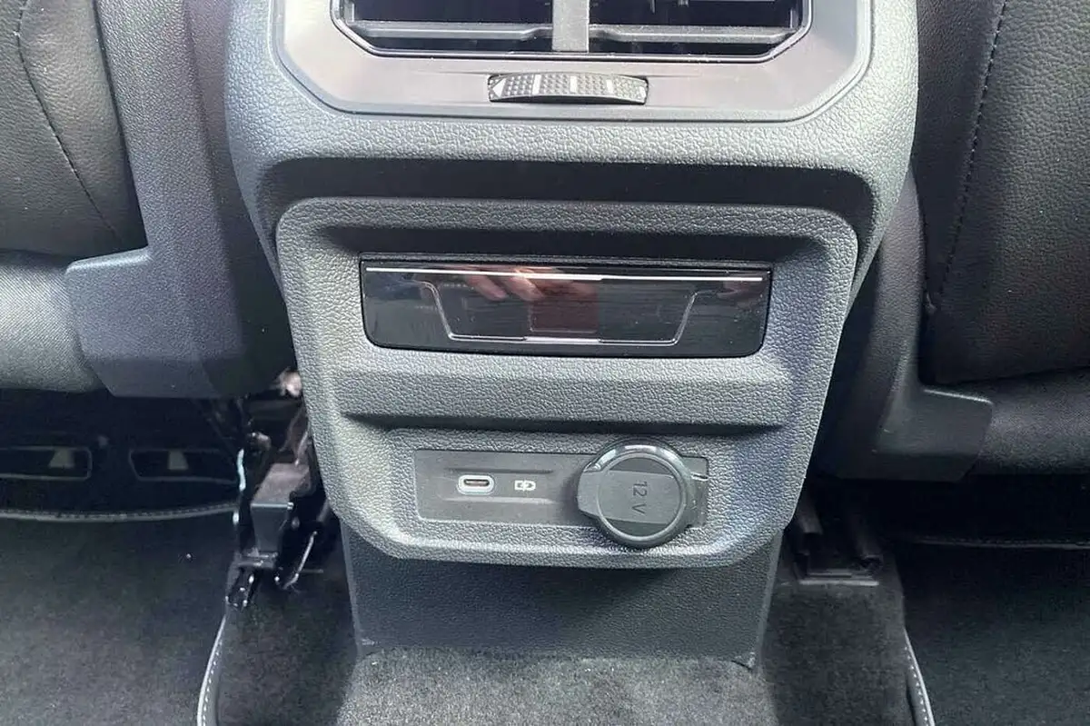 2022-volkswagen-tiguan-20tdi-r-line-150ps-big-23