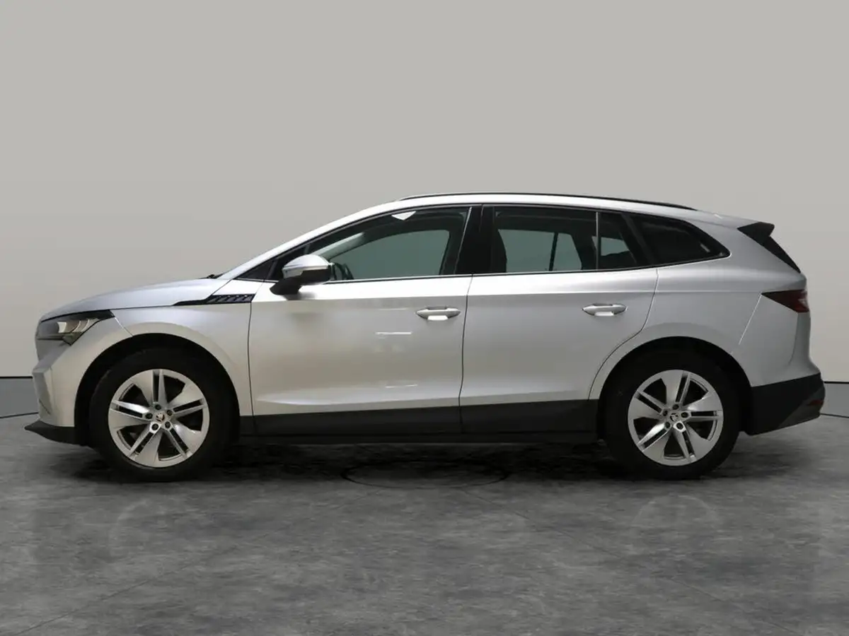 2022-skoda-enyaq-e-60-big-16