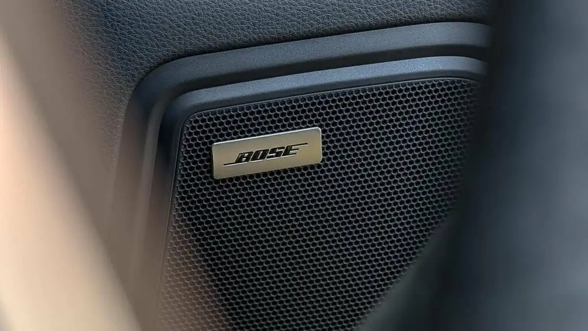 2018-porsche-macan-big-28