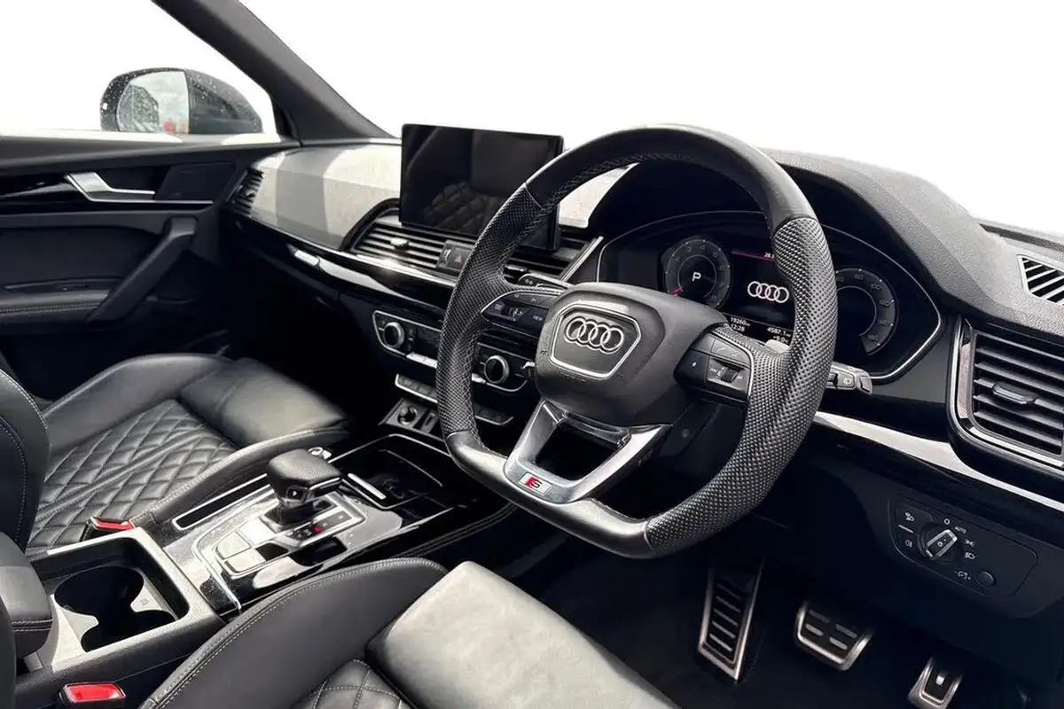 2022-audi-q5-20-45-tfsi-edition-1-sportback-big-7