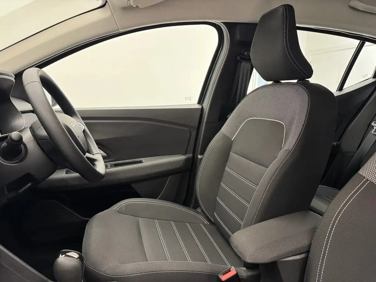 2024-dacia-sandero-10-tce-journey-90bhp-cvt-big-12