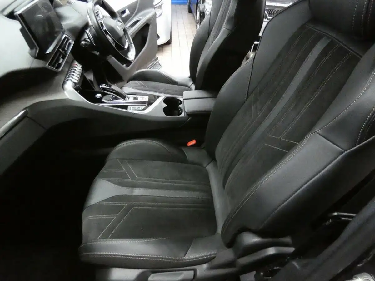 2021-peugeot-5008-suv-12-puretech-gt-eat8-big-75