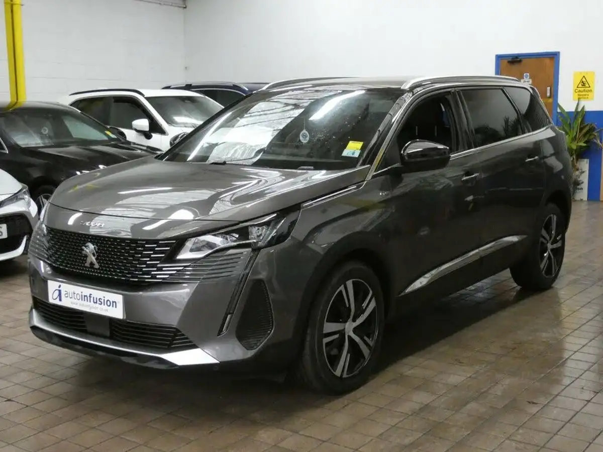2021-peugeot-5008-suv-12-puretech-gt-eat8-big-4