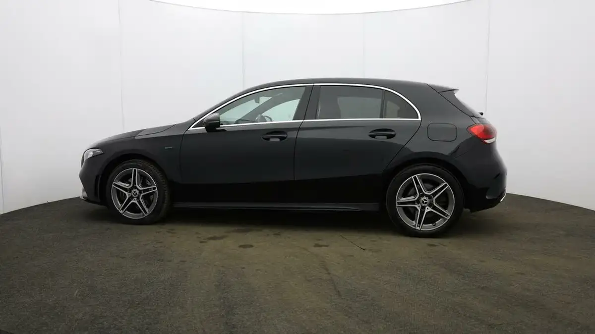 2020-mercedes-benz-a-class-13-a250e-amg-line-executive-hatchback-5d-big-55