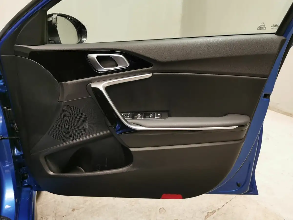 2022-kia-ceed-15-t-gdi-gt-line-big-36