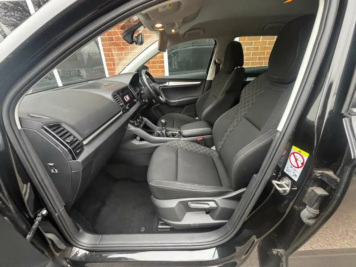 2020-skoda-karoq-15-tsi-se-technology-big-11