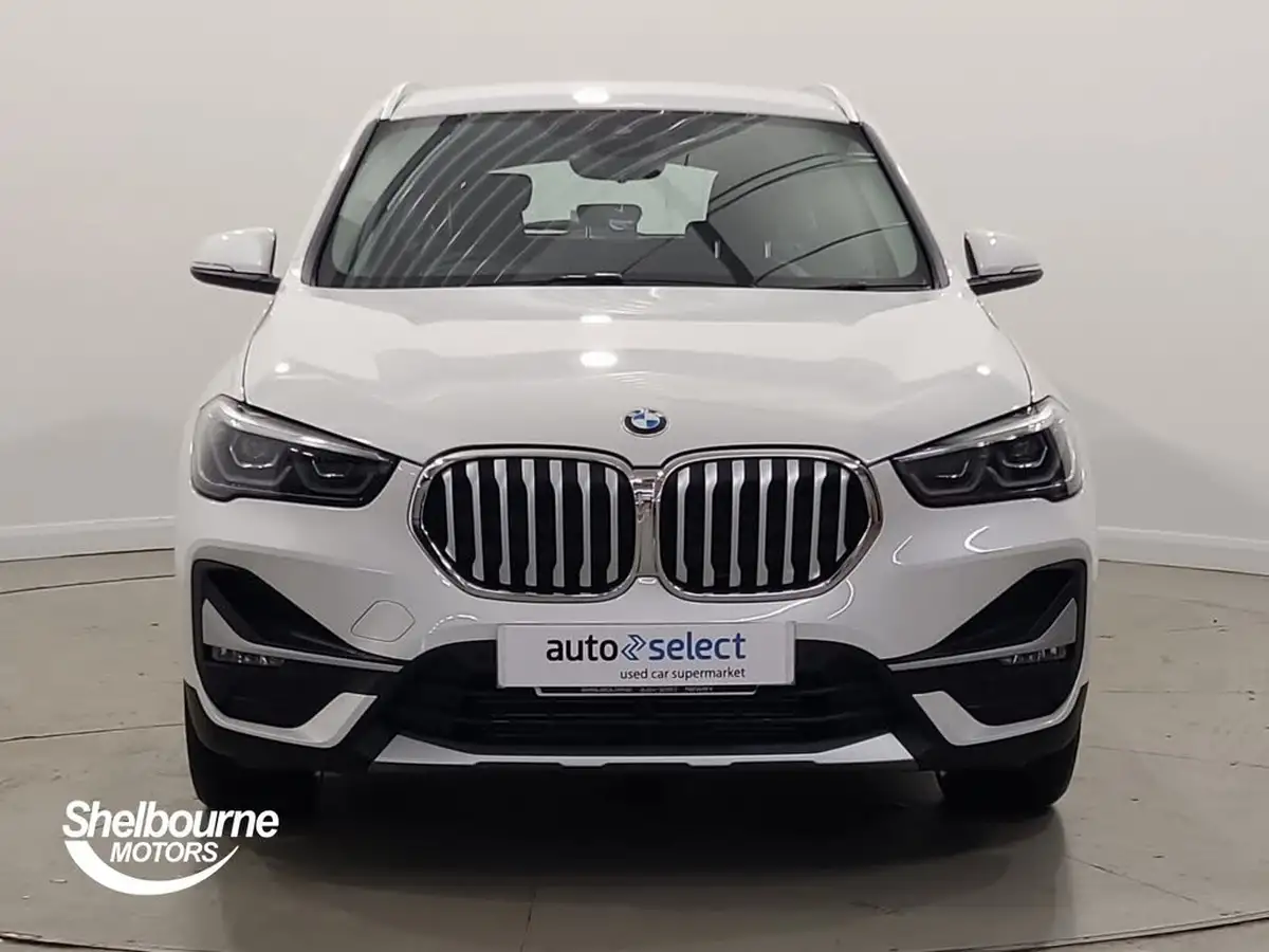 2021-bmw-x1-15-sdrive18i-xline-big-10