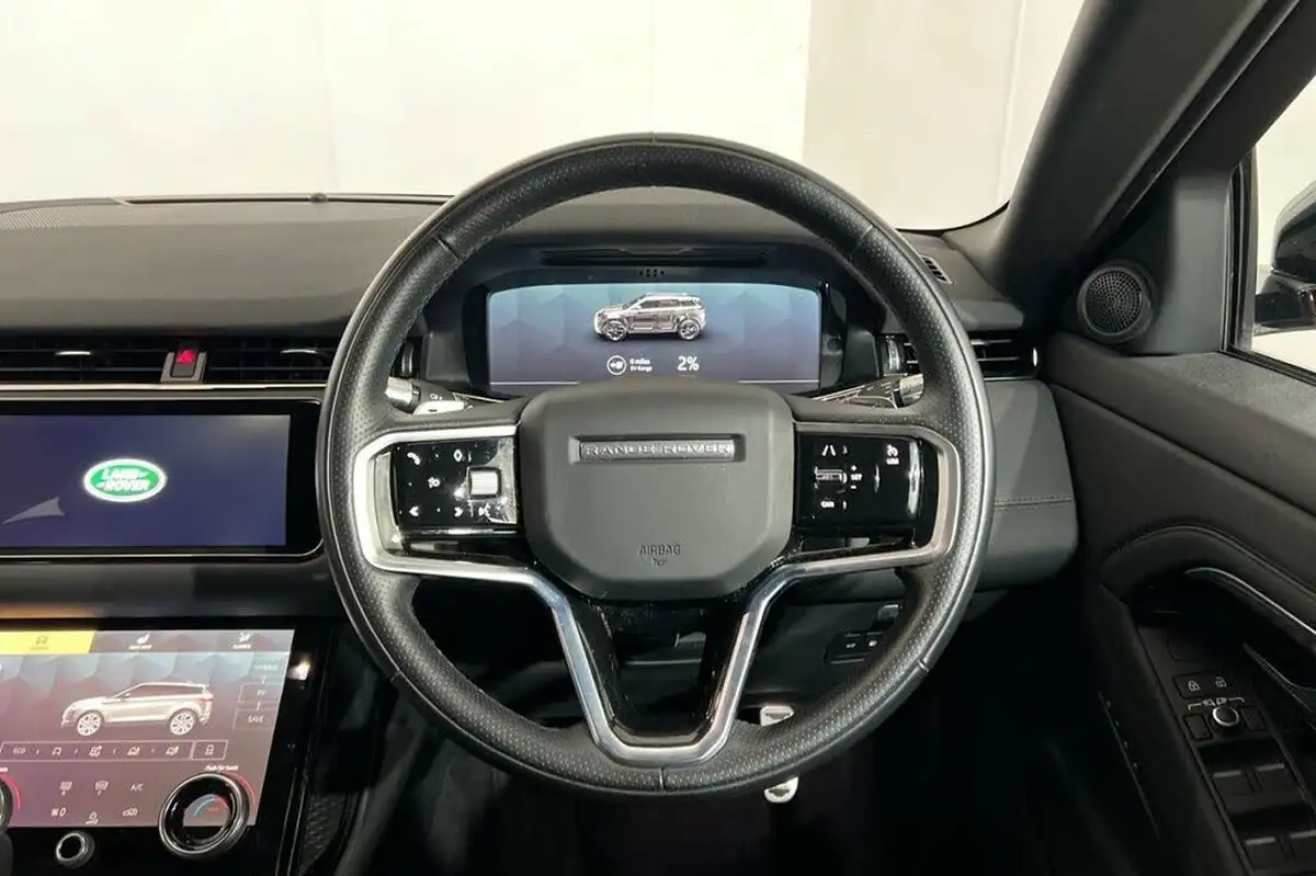 2022-land-rover-range-rover-evoque-15-p300e-r-dynamic-se-big-11