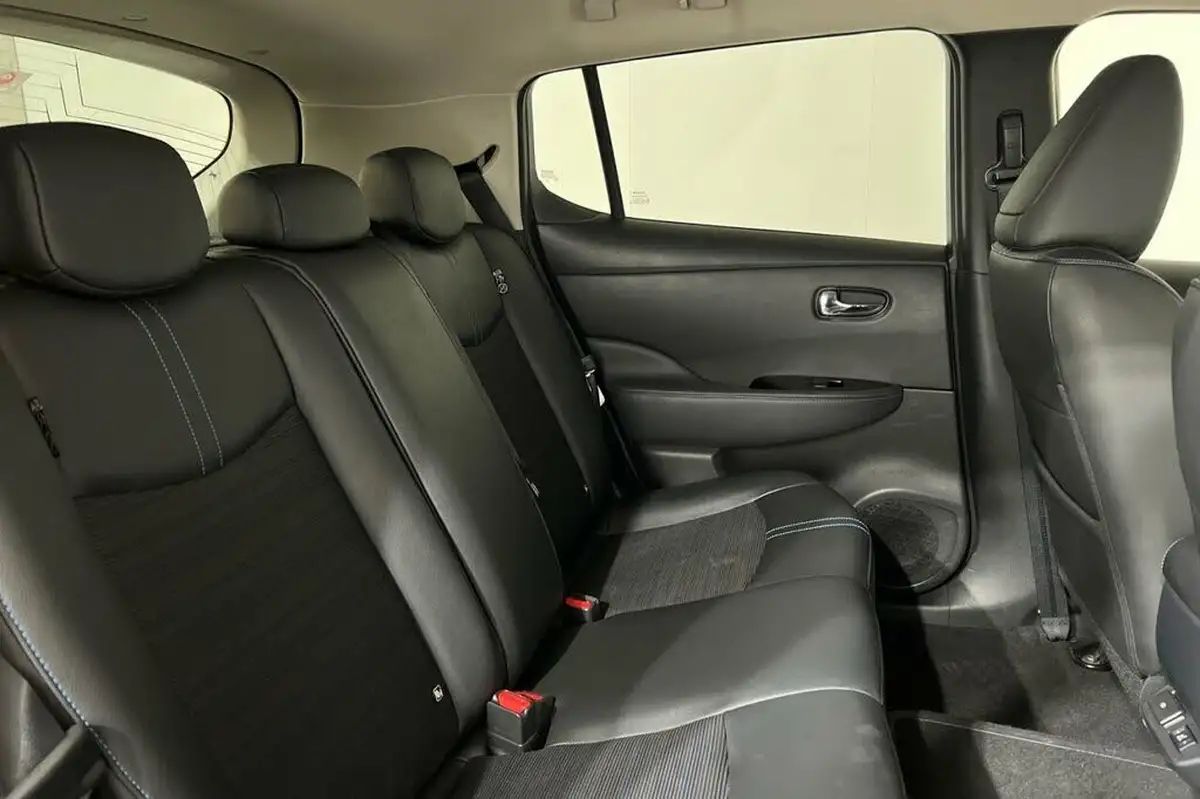 2021-nissan-leaf-e-e-n-connecta-big-22