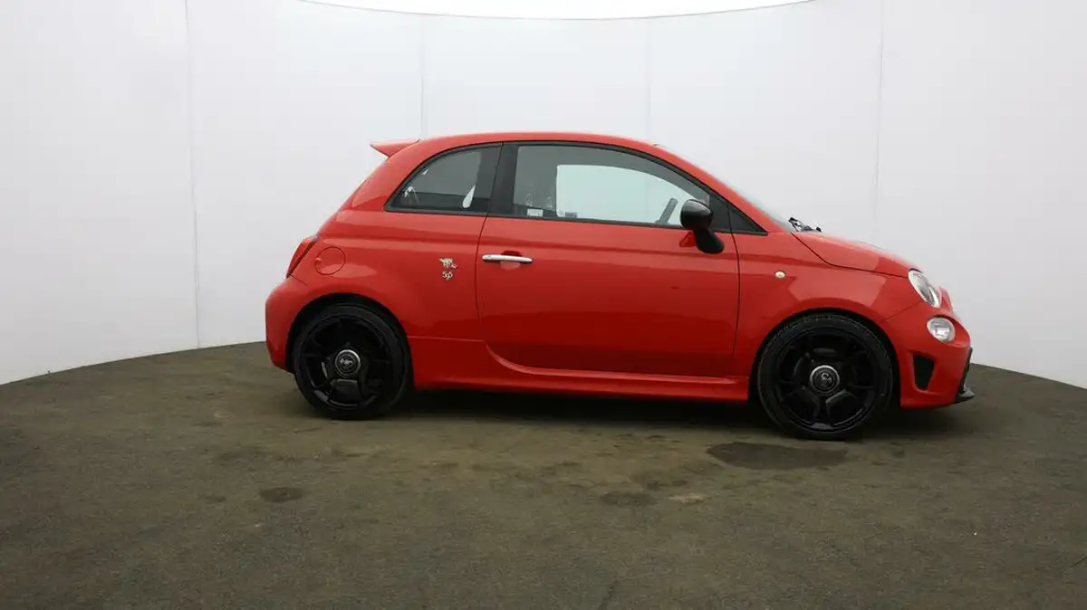 2018-abarth-595-14-tjet-trofeo-big-7