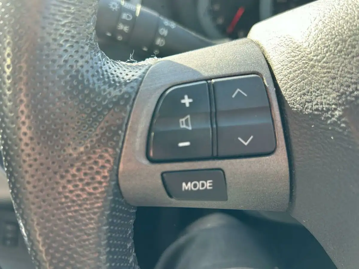 2012-toyota-rav4-22td-xt-r-22d-4d-150bhp-euro-5-big-8