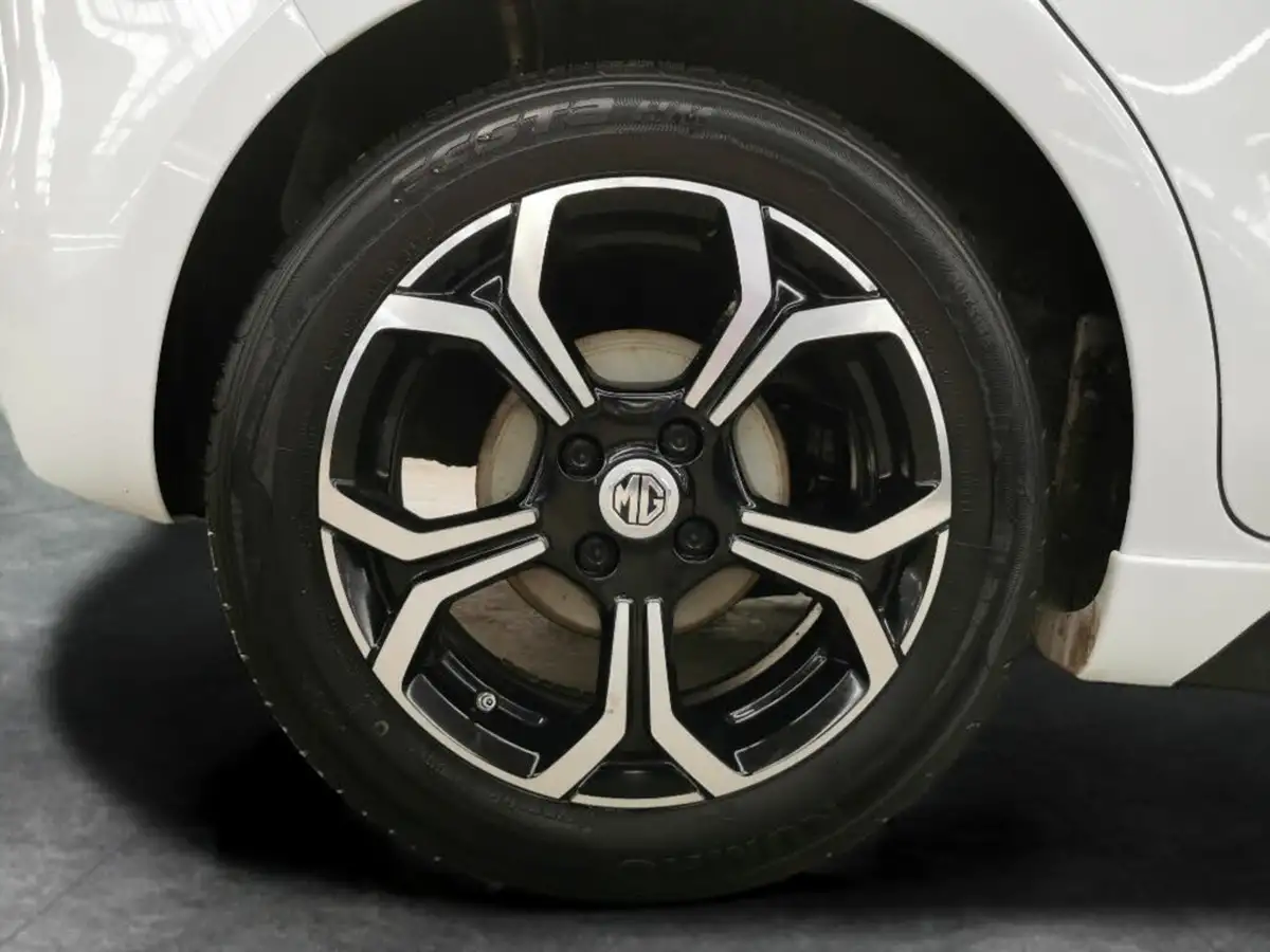 2023-mg-mg3-15-vti-tech-exclusive-nav-big-27