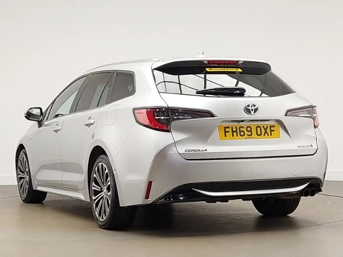 2020-toyota-corolla-20-vvt-i-design-spare-wheel-touring-sports-big-1