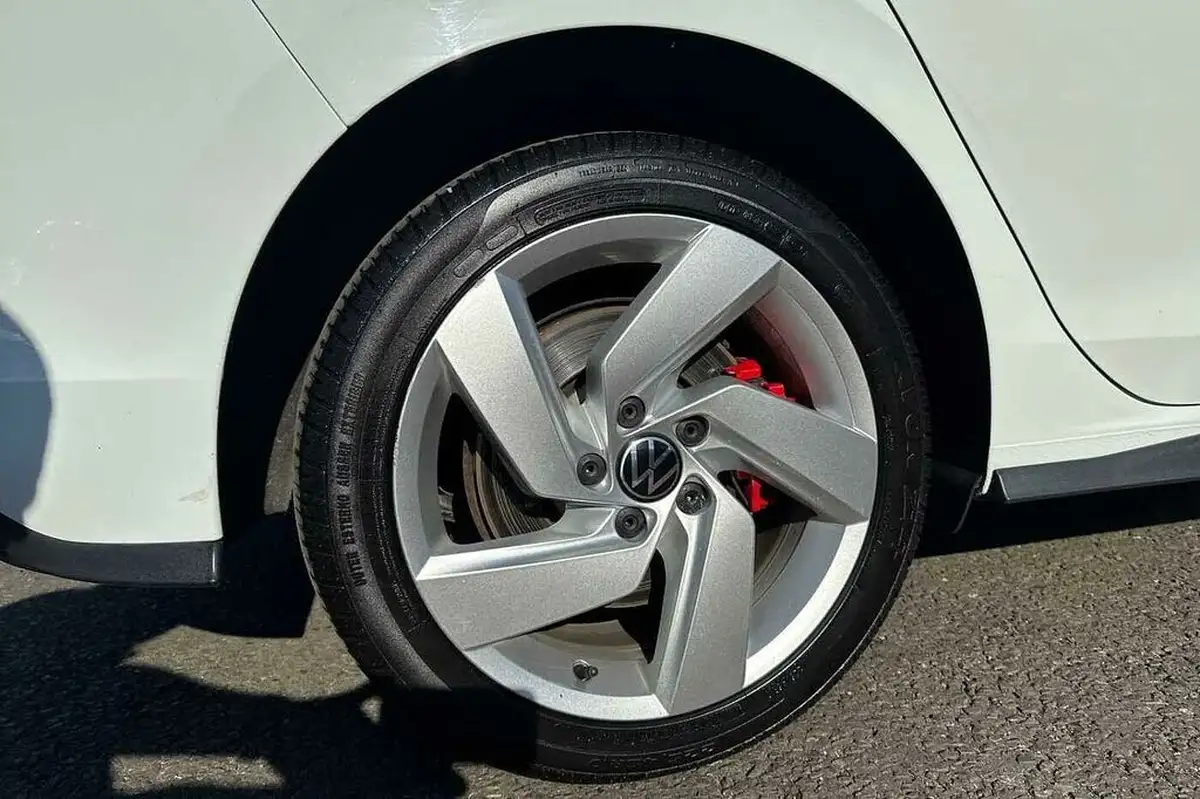 2021-volkswagen-golf-14-tsi-gte-big-4