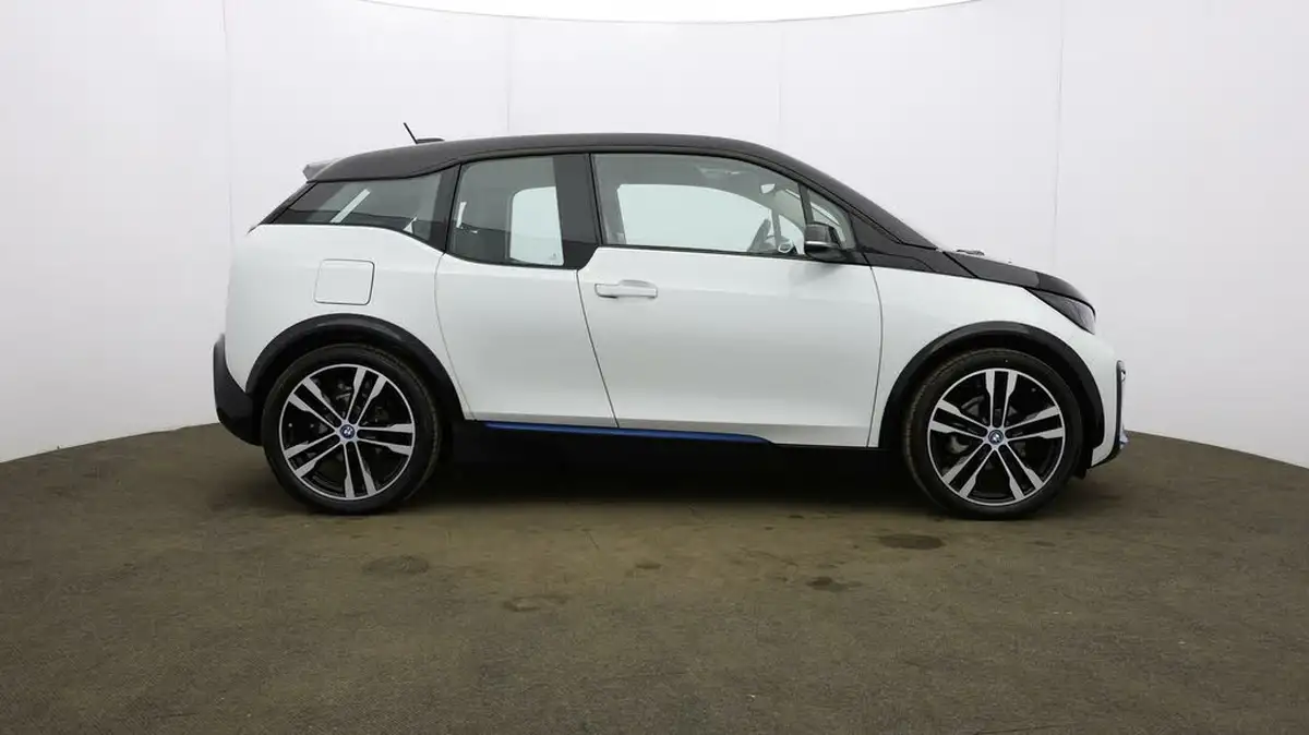2022-bmw-i3-e-120-ah-s-big-50