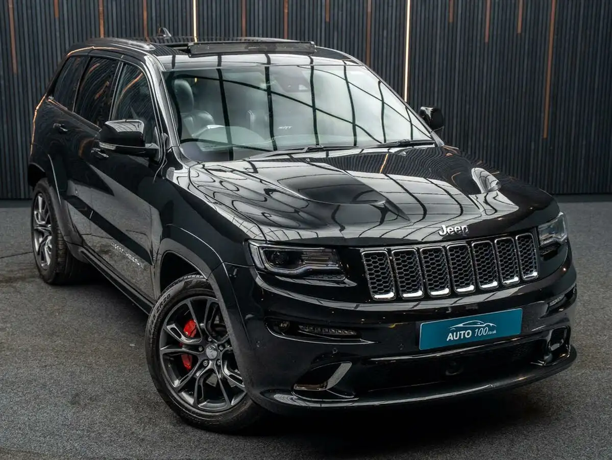 2017-jeep-grand-cherokee-64-hemi-srt-big-4