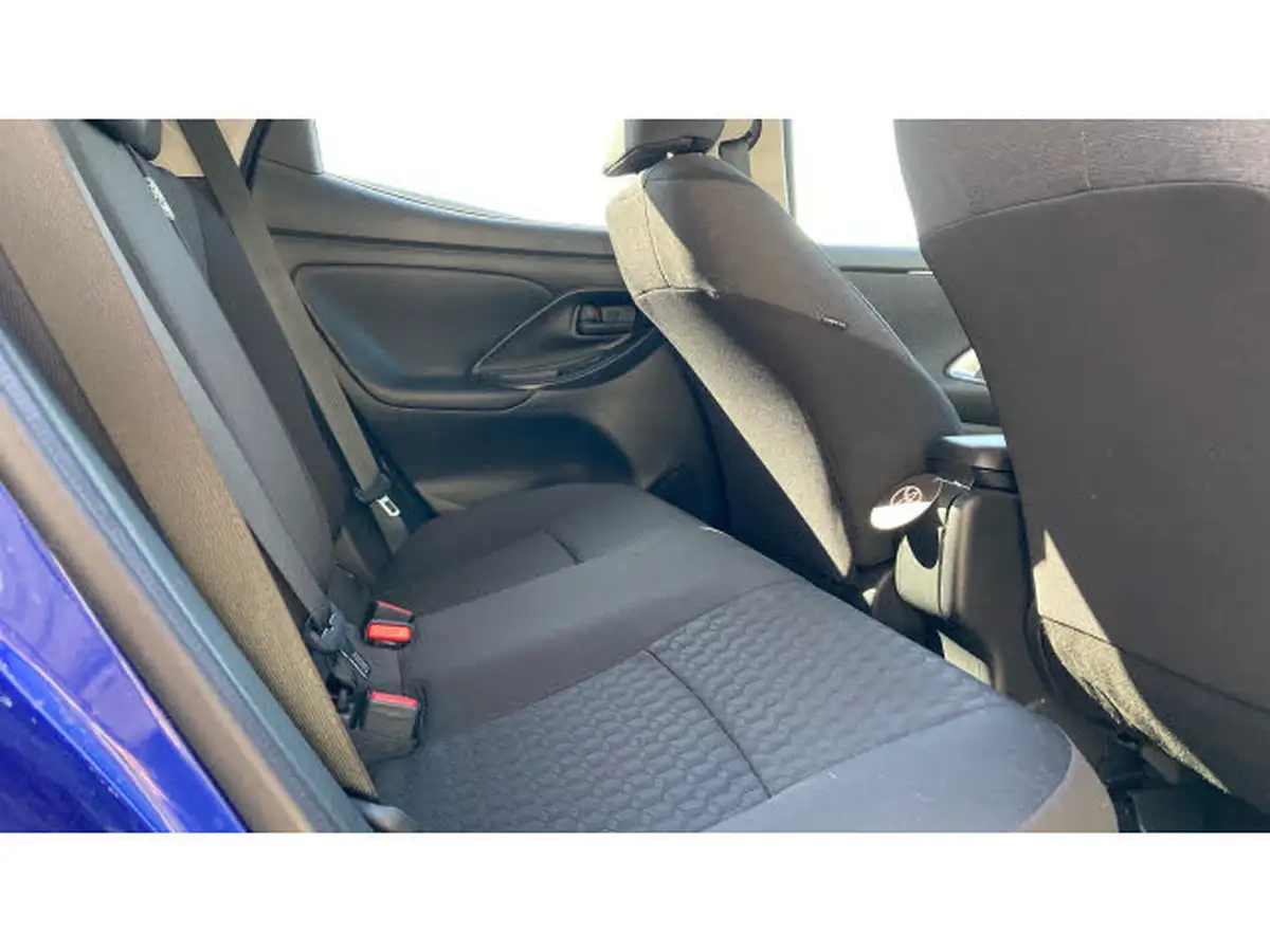 2022-toyota-yaris-15-vvt-i-design-big-11