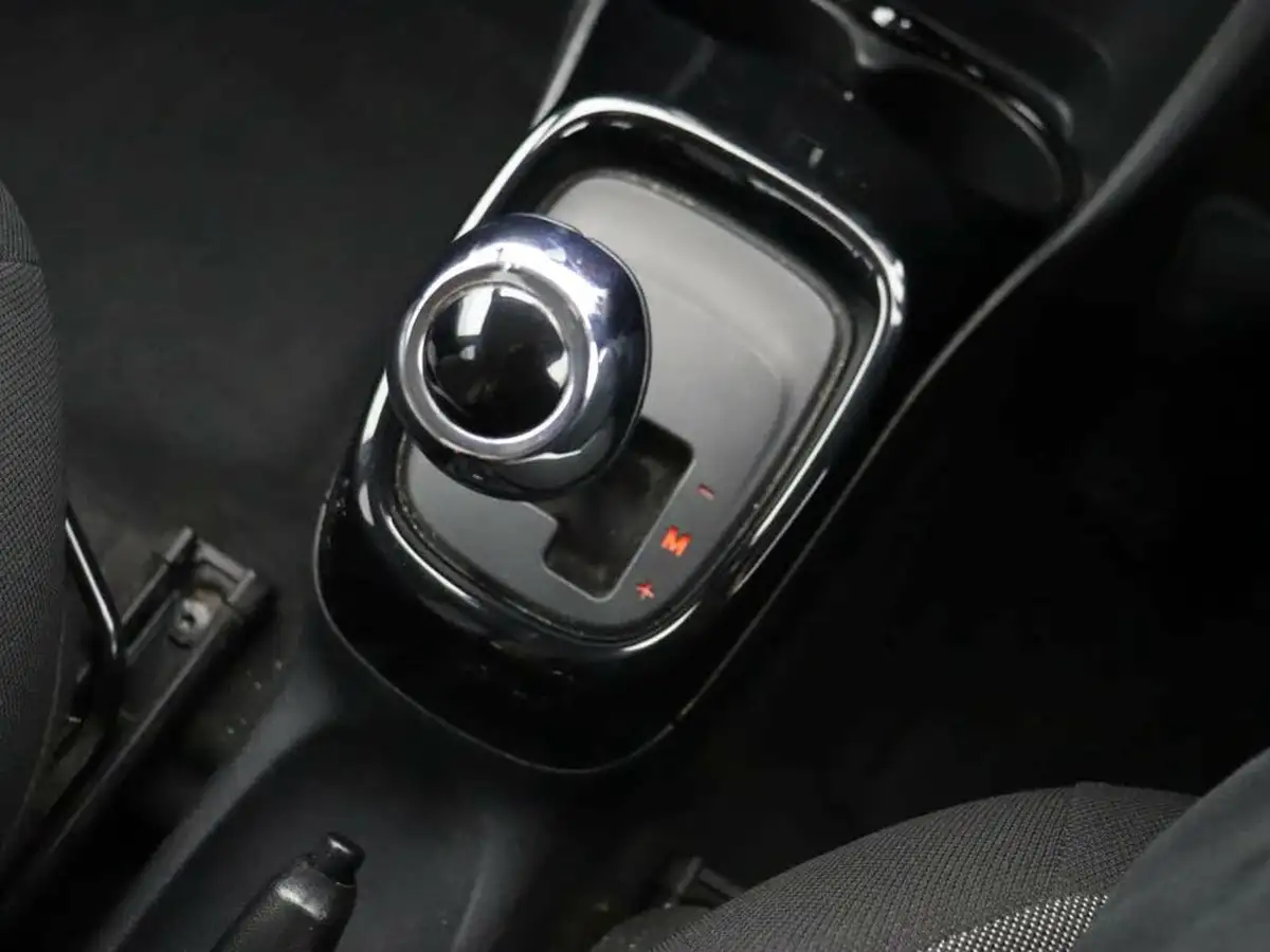 2017-toyota-aygo-10-vvt-i-x-press-71bhp-x-shift-big-29