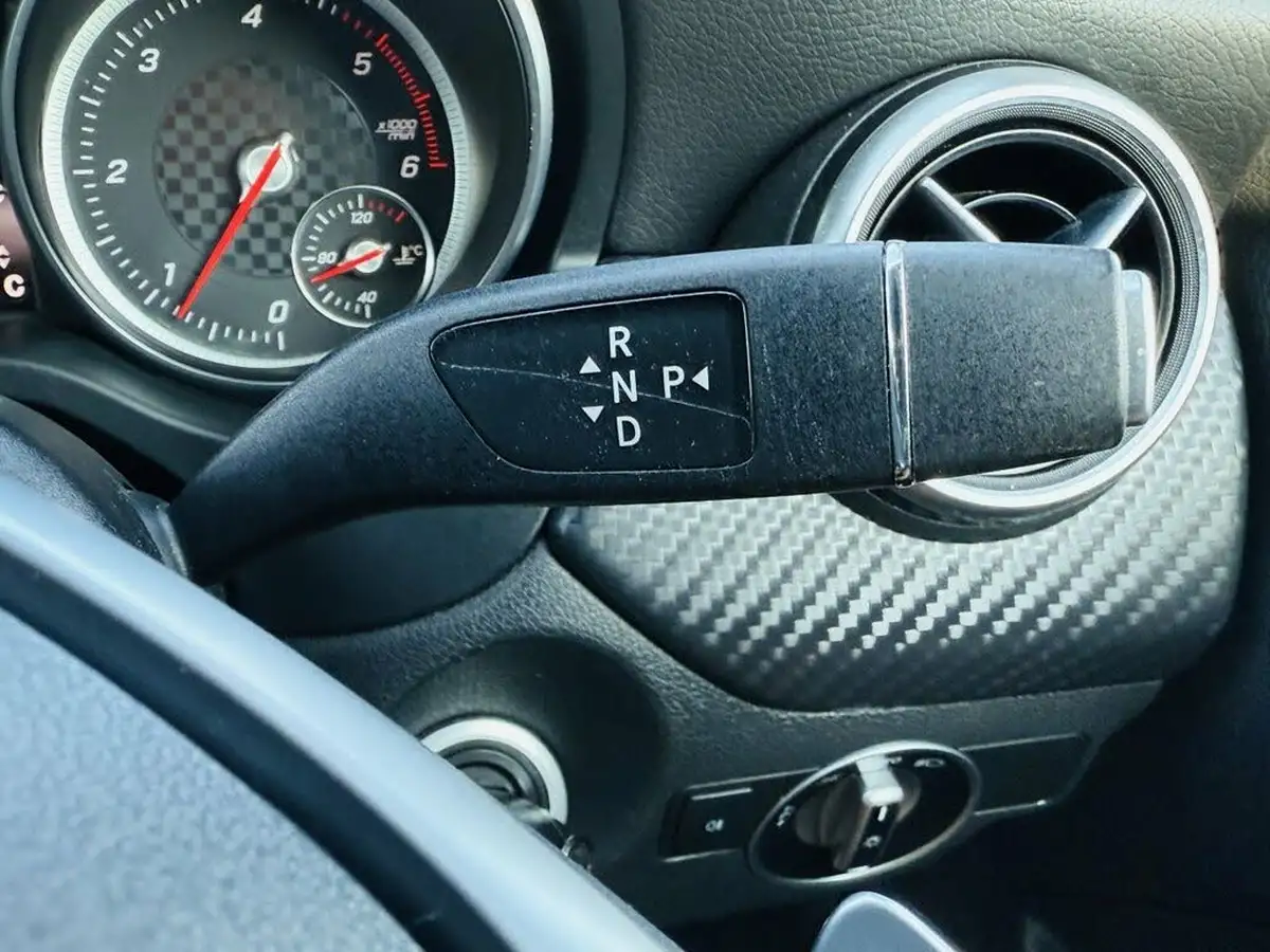 2016-mercedes-benz-a-class-21d-a200d-amg-line-136ps-premiumss-7g-dct-big-12