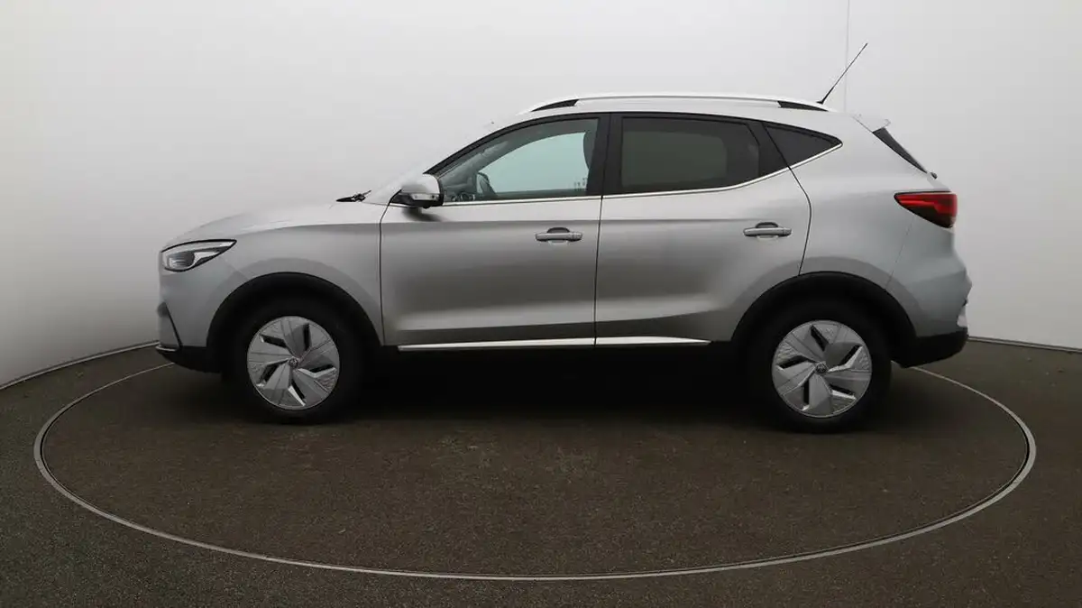 2023-mg-zs-suv-e-trophy-ev-156ps-long-range-big-63