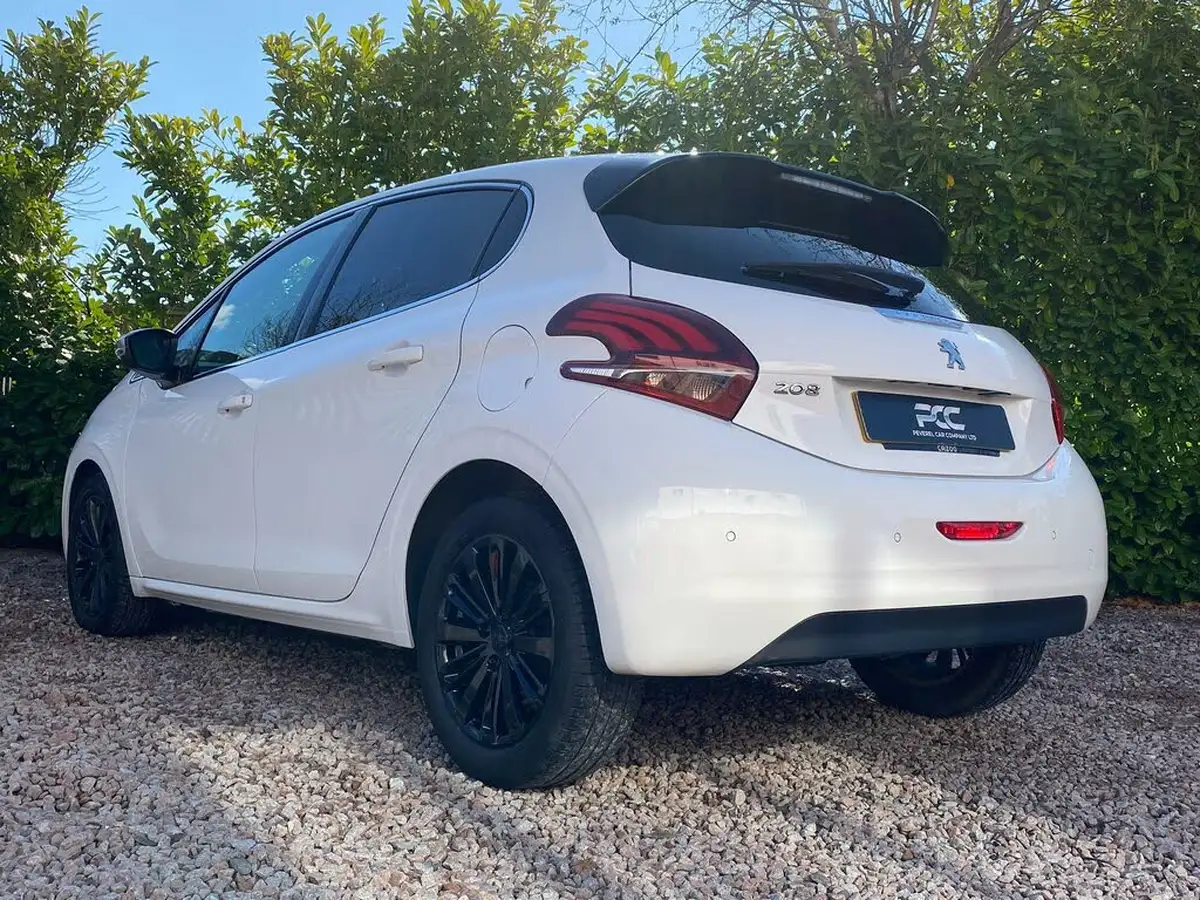 2018-peugeot-208-16bluehdi-allure-75bhp-big-19